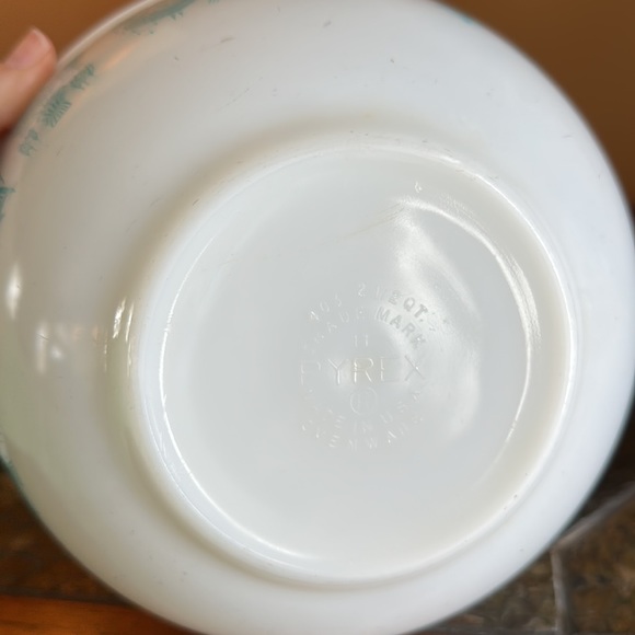 Vintage Set of 2 PYREX AMISH BUTTERPRINT Turquoise 401 & 403 mixing bowls EUC - Picture 5 of 13